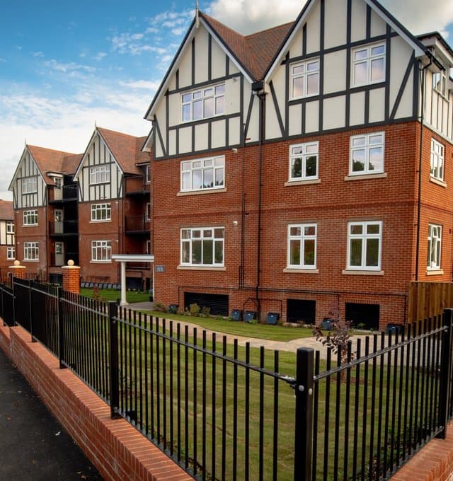 SKYLAR_VIEW-70 (Large)